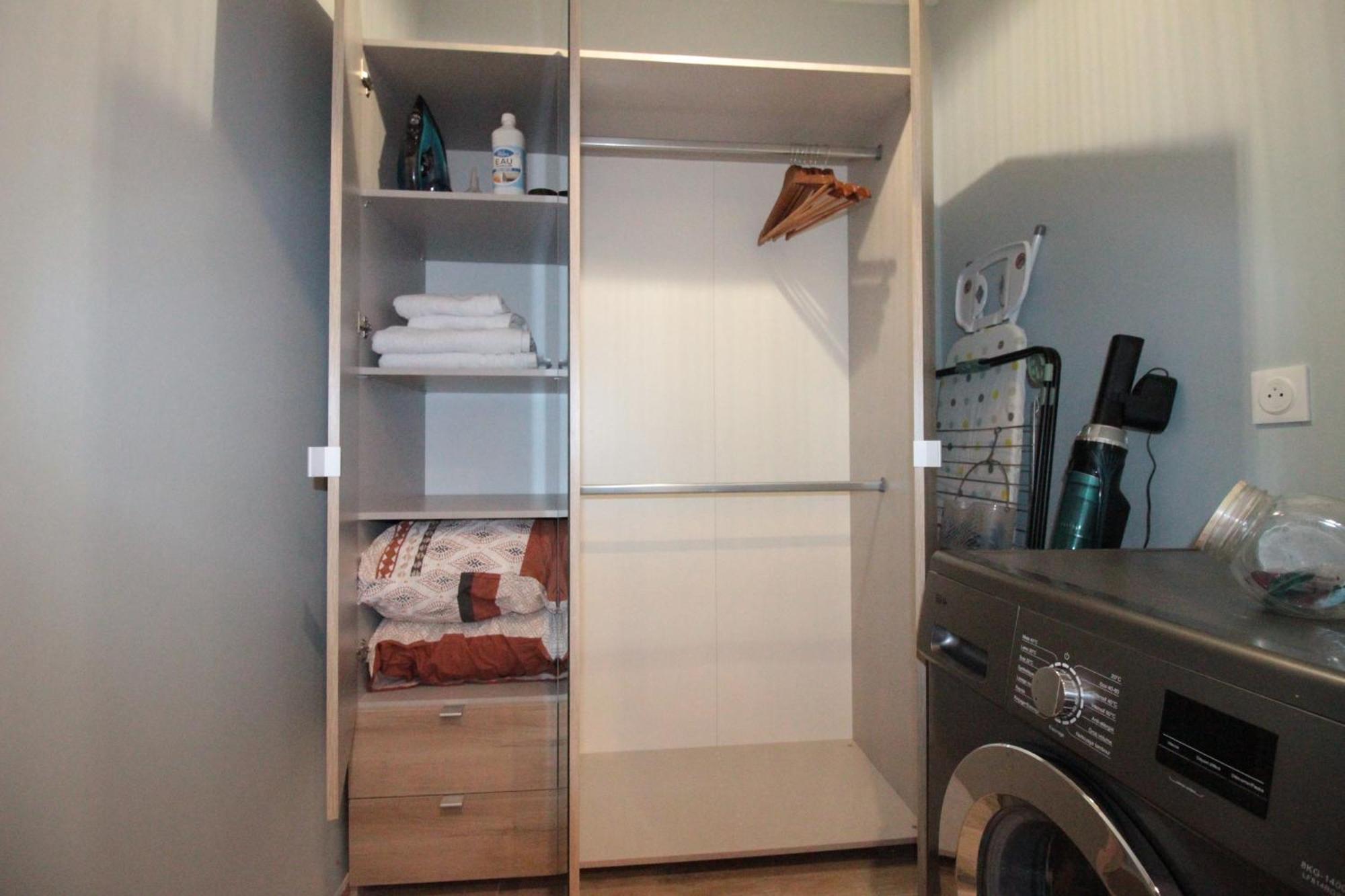 Luxury Studio, Rez De Chaussee, Parking Prive Video Surveillance, Canape Haute Qualite Convertible Couchage 2 Personnes, Centre Ville Proche, Restaurant, Boulangerie 2 Minutes A Pied, Terrasse - 800Metre Carre De Terrain - Gere Par Presta-Zen'Service Verdún Exterior foto